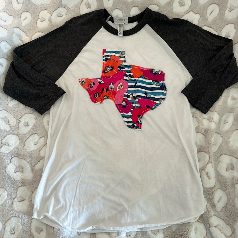 The 50 50 shirt American apparel size medium customized Texas beau&arrow